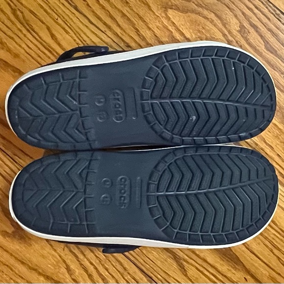 EUC Crocs Classic Clogs, Blue